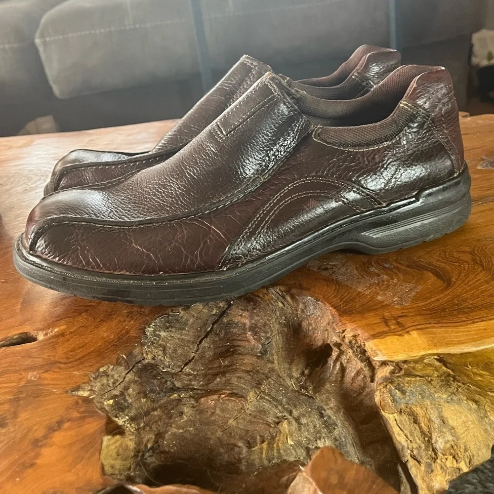 Clarks Cotrell Step Brown Leather Slip-On Loafers – Men’s Size 9